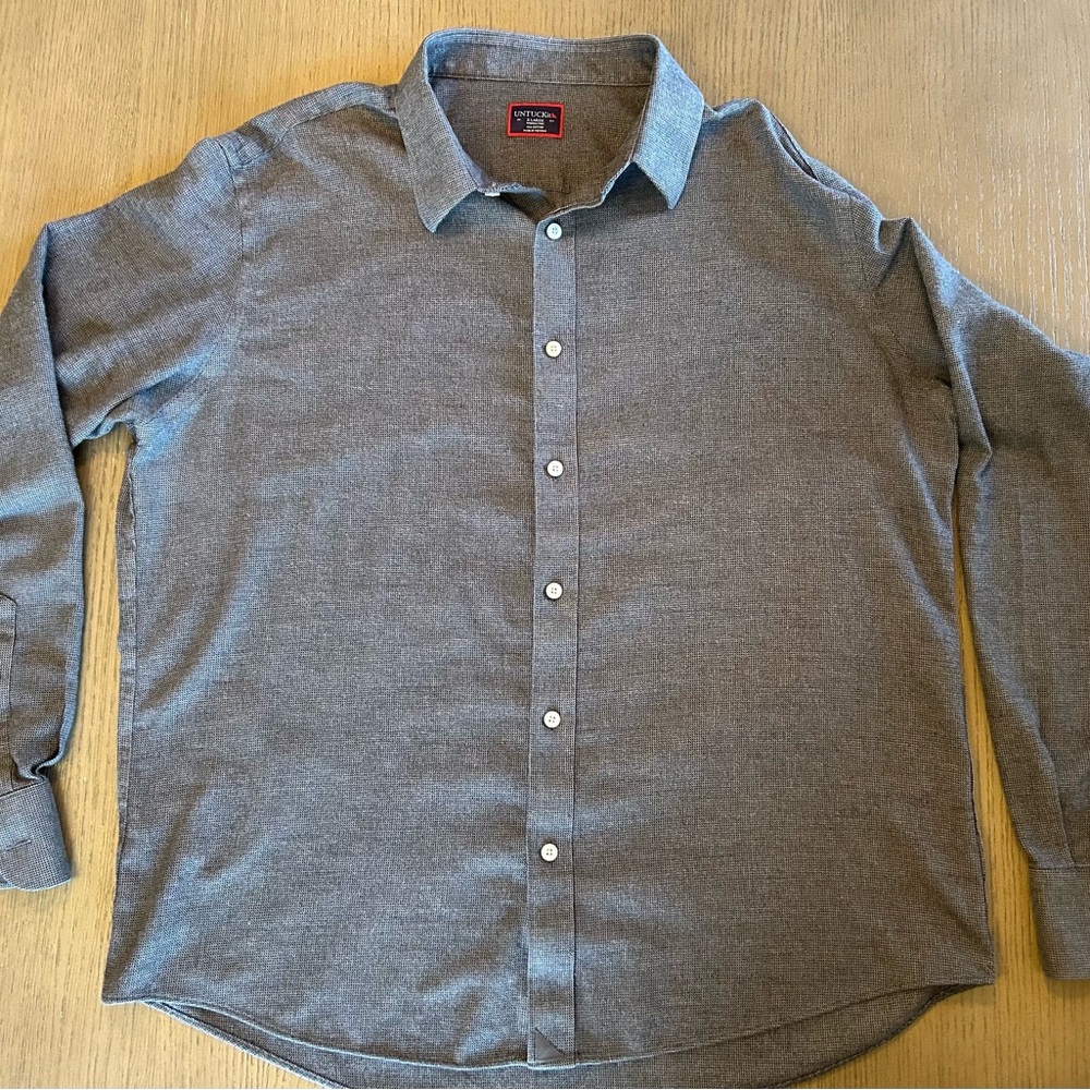UNTUCKit Men's Casual Gray Button-Down Shirt